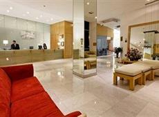 Holiday Inn Express Hotel & Suites at the WTC 3*
