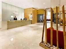 Holiday Inn Express Hotel & Suites at the WTC 3*