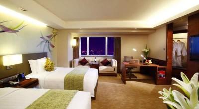 Crown Plaza City Center 5*
