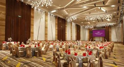 Crown Plaza City Center 5*