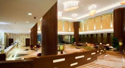 Crown Plaza City Center 5*