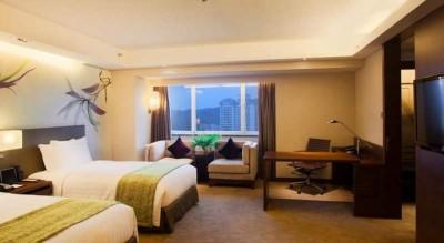 Crown Plaza City Center 5*