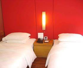 Elan 3*