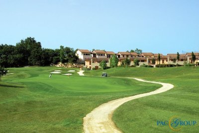 Golf Apt 2*