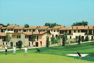 Golf Apt 2*