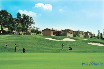 Golf Apt 2*