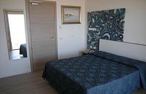 Imperial Palace 3*