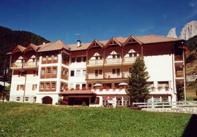 Villa Rosa 3*
