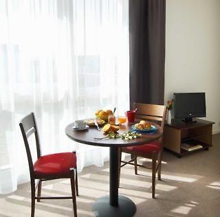 Appart'City Saint-maurice 2*