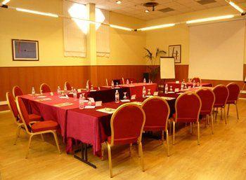 Best Western Le Saint-maurice Paris 3*