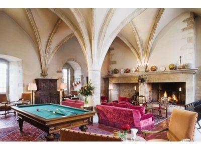 Chateau De Gilly 4*