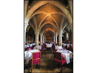 Chateau De Gilly 4*