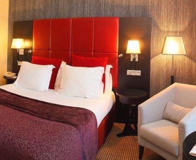 Crowne Plaza Paris Republique 4*