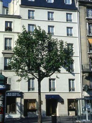 De Nantes 2*
