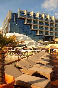 Garden Beach 4*