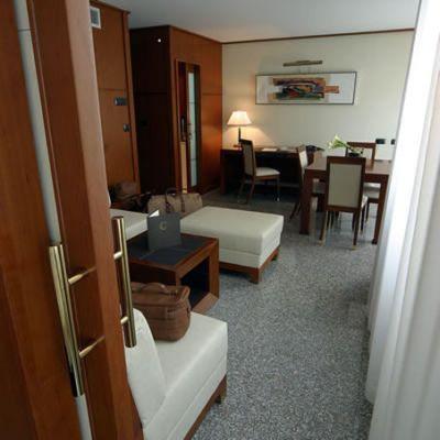 Goldstar Resort And Suites 4*