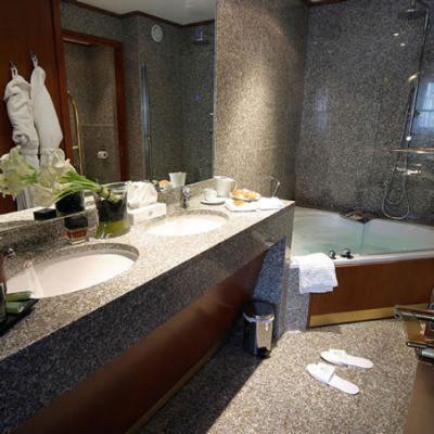 Goldstar Resort And Suites 4*