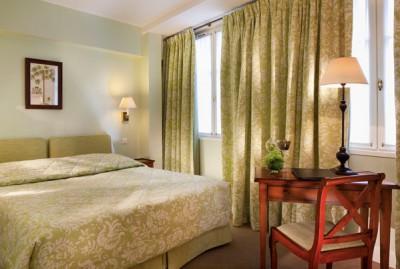 Le Relais St Honore 3*