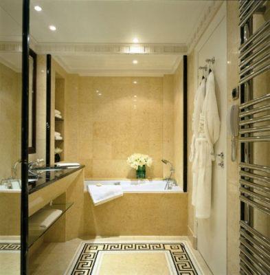Lutetia 4*