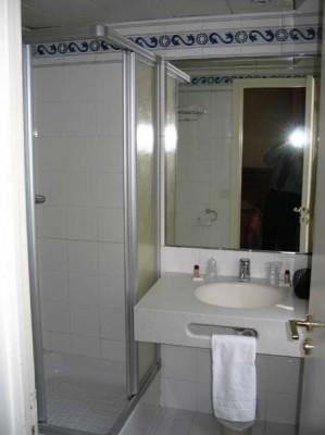 Flanelles Paris (Ex. Neva) 3*