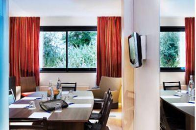 Oceania Porte De Versailles 4*