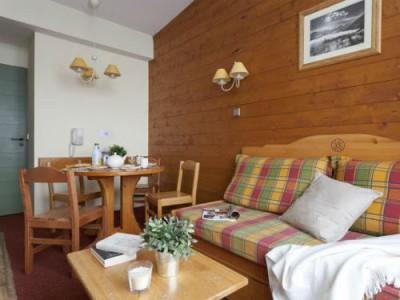 Res. Douchka Apt 3*