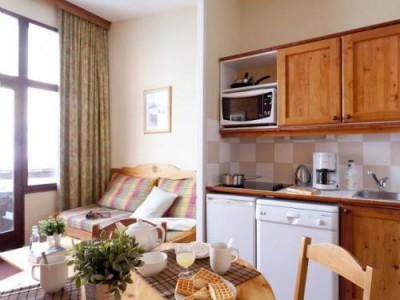Res. Douchka Apt 3*