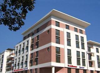 Residhome Paris Evry 4*