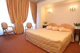 Saint Petersbourg 3*