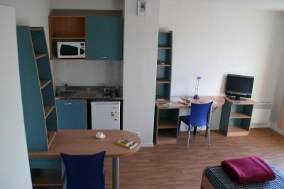 Sejours & Affaires Rive Gauche Serris 2*