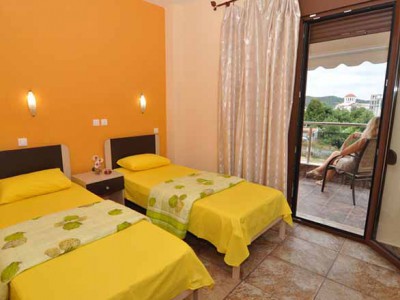 Sissys Villas Potos 2*