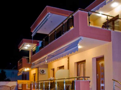 Sissys Villas Potos 2*