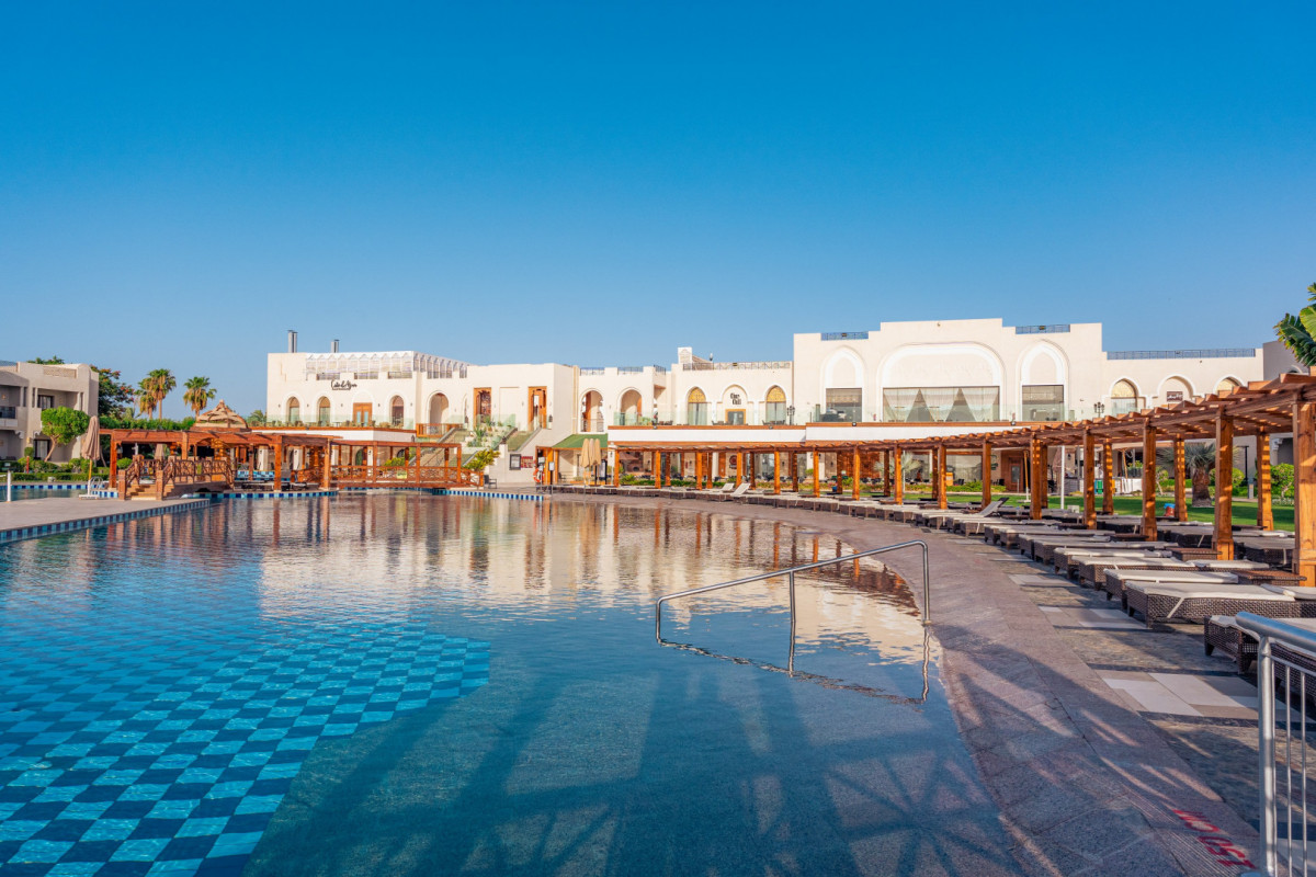 Posh Club Sunrise Arabian Beach Resort 5*