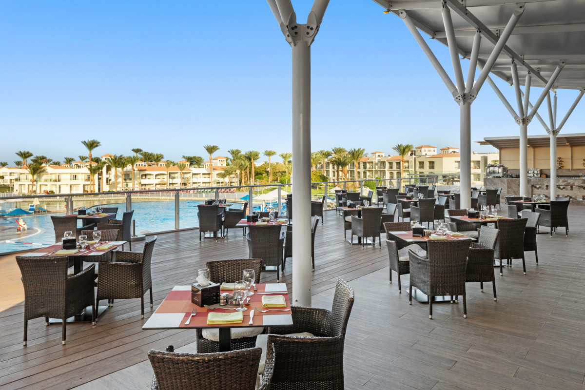Pickalbatros Dana Beach Resort 5*