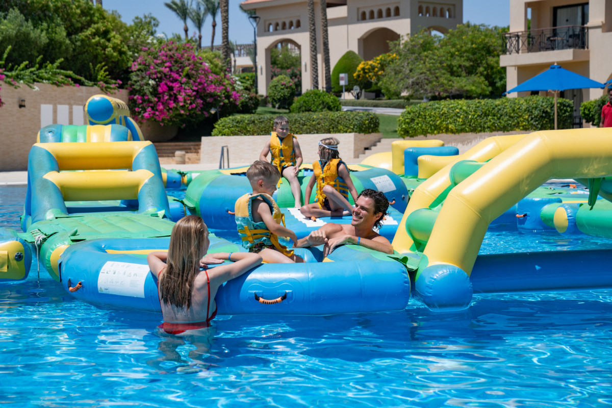 Cleopatra Luxury Resort 5*