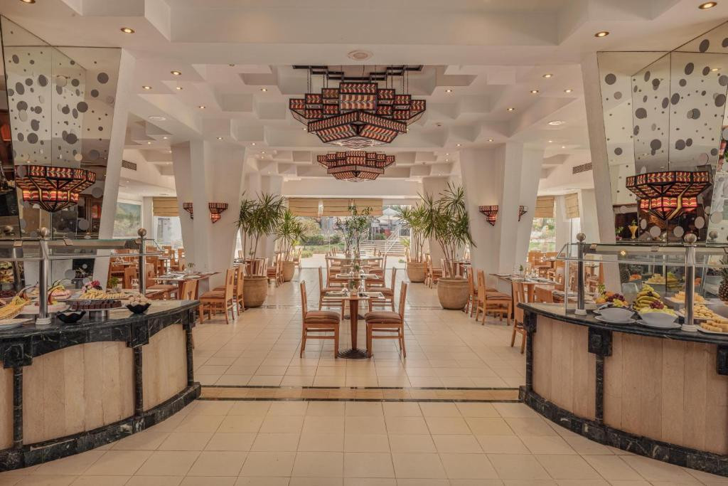 Jaz Fayrouz Resort (Ex. Hilton Sharm Fayrouz Resort) 4*
