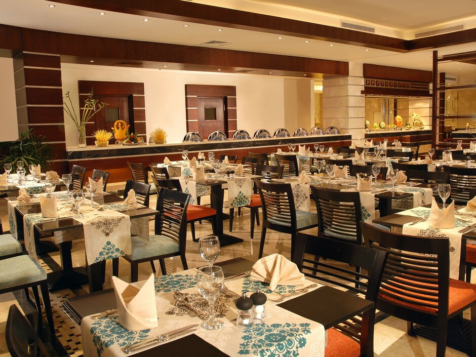Xperience Sea Breeze Resort 5*