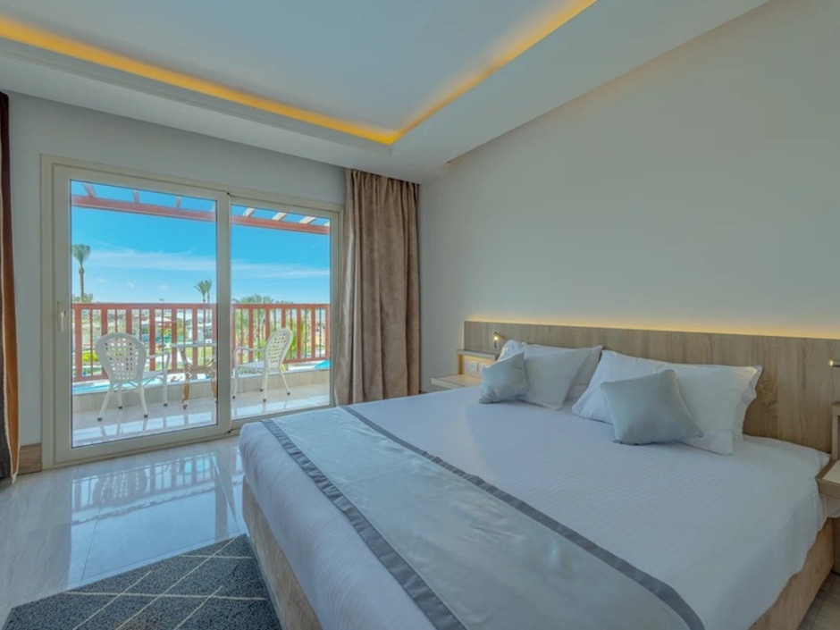Titanic Beach Spa & Aqua Park 5*