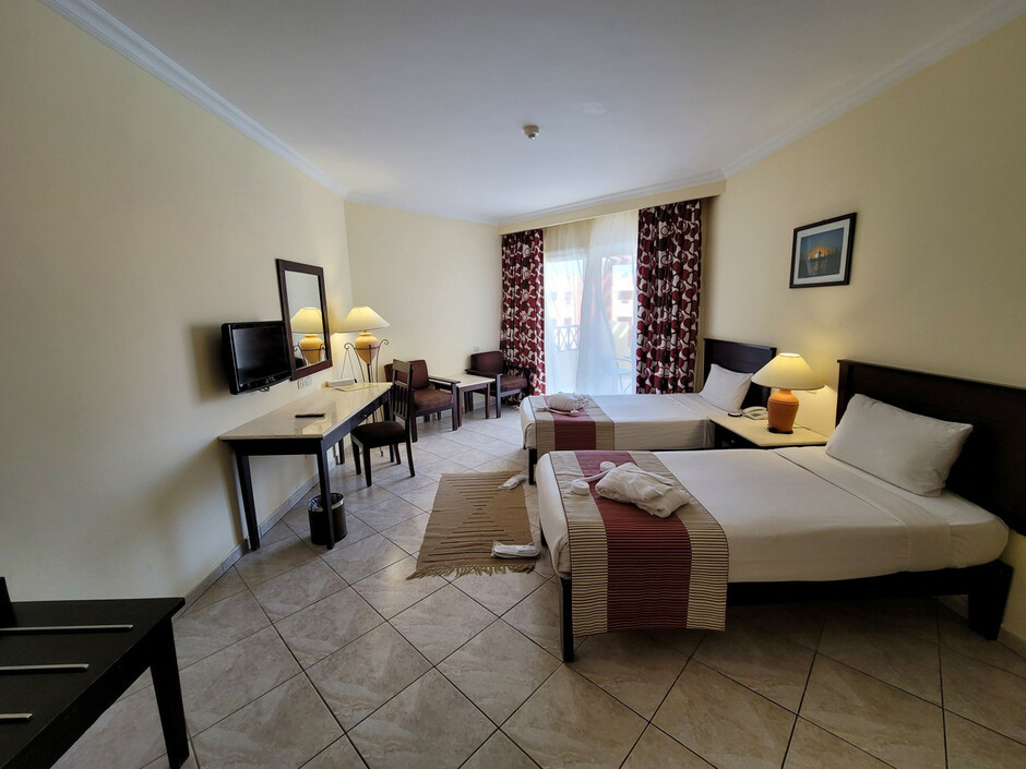 Casa Mare Resort (Ex. Royal Tulip Beach Resort) 5*