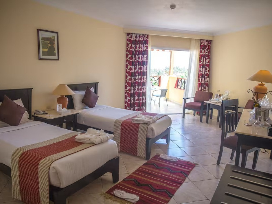 Casa Mare Resort (Ex. Royal Tulip Beach Resort) 5*