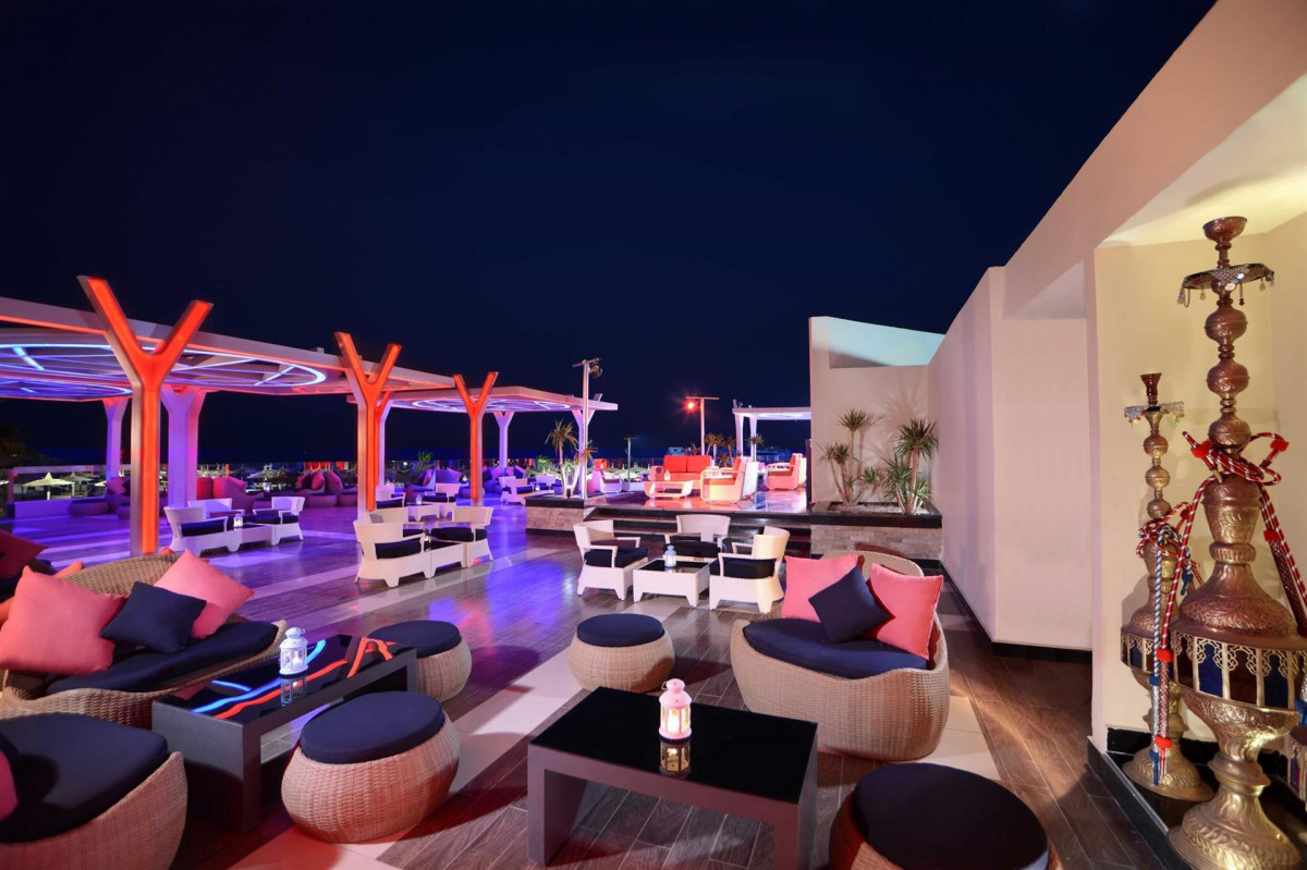 Pickalbatros White Beach Resort 5*