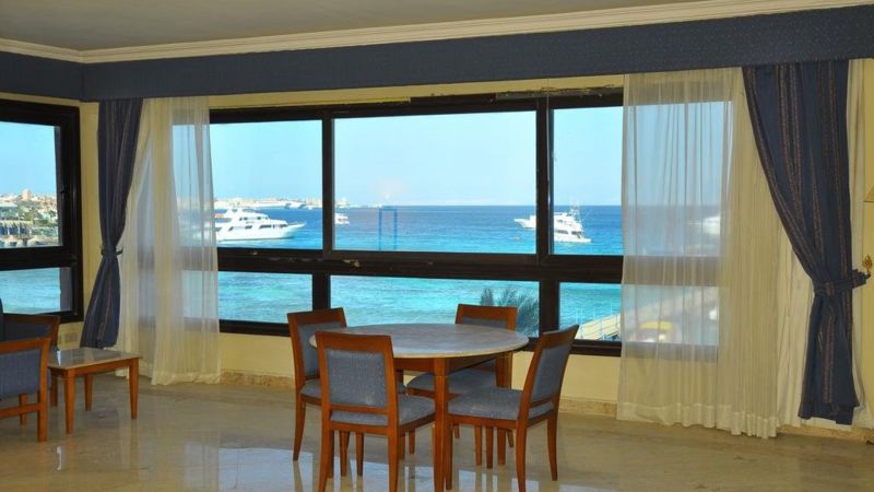 Alia Beach 4*