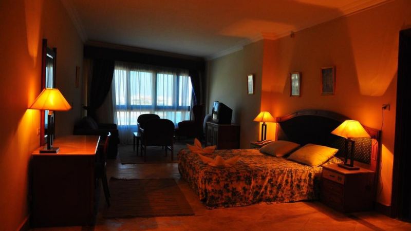 Alia Beach 4*