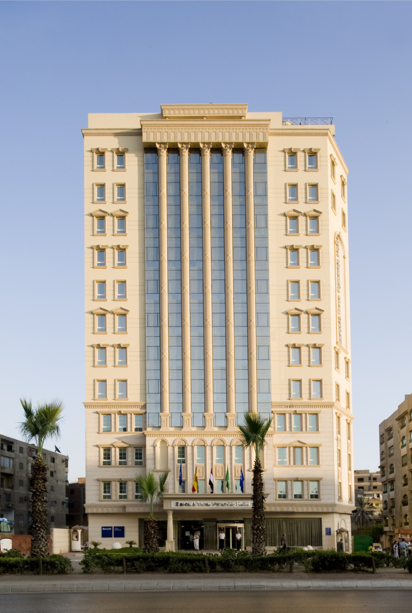 Barcelo Cairo Pyramids 4*