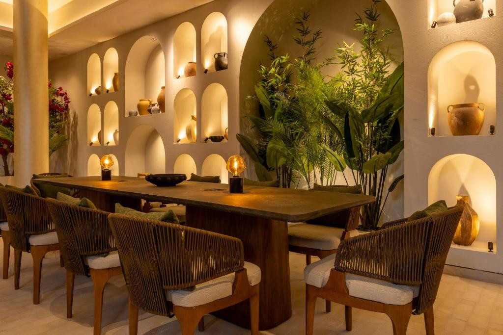 Desert Rose Resort 5*