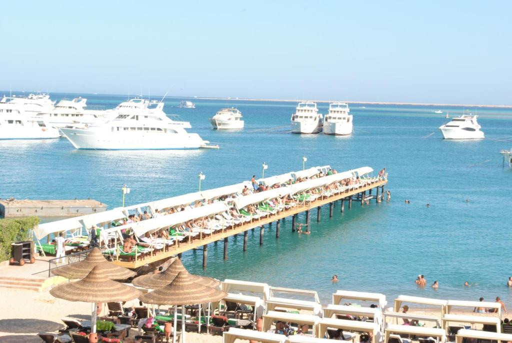 Elysees Hotel (Ex. Elysees Dream Beach) 4*