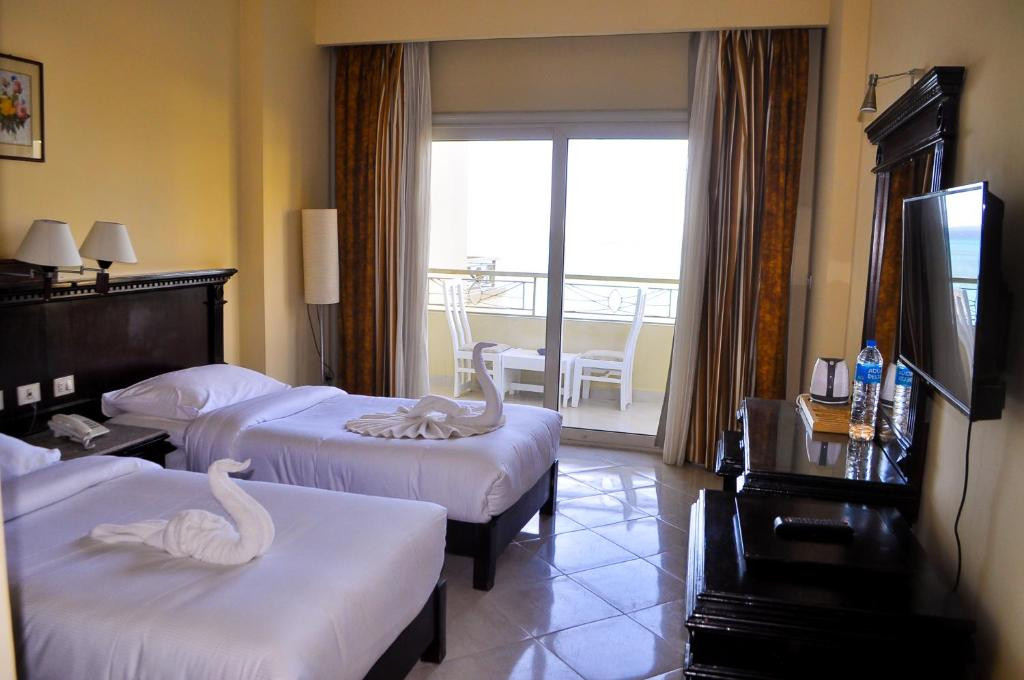 Magic Beach Hotel 4*