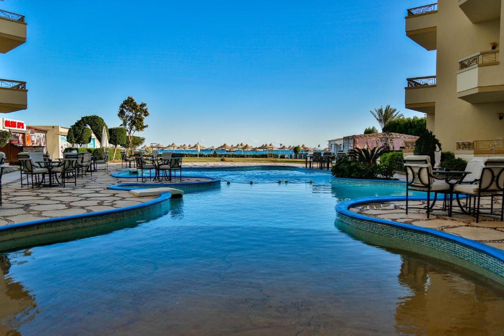 Magic Beach Hotel 4*