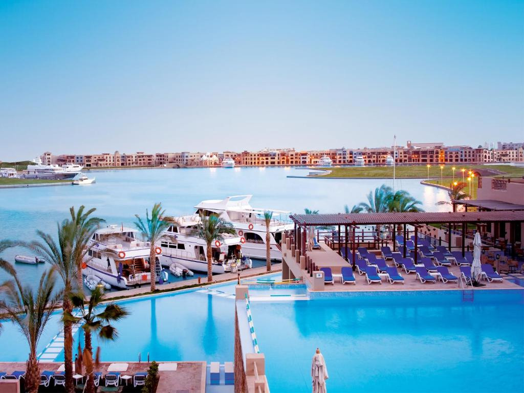 Marina Lodge At Port Ghalib 4*