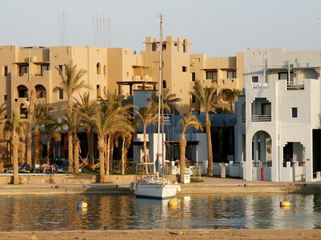Marina Lodge At Port Ghalib 4*
